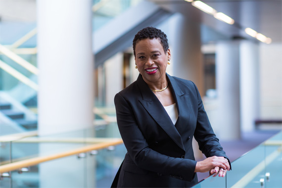 Download high resolution photo 1 of Melissa Nobles